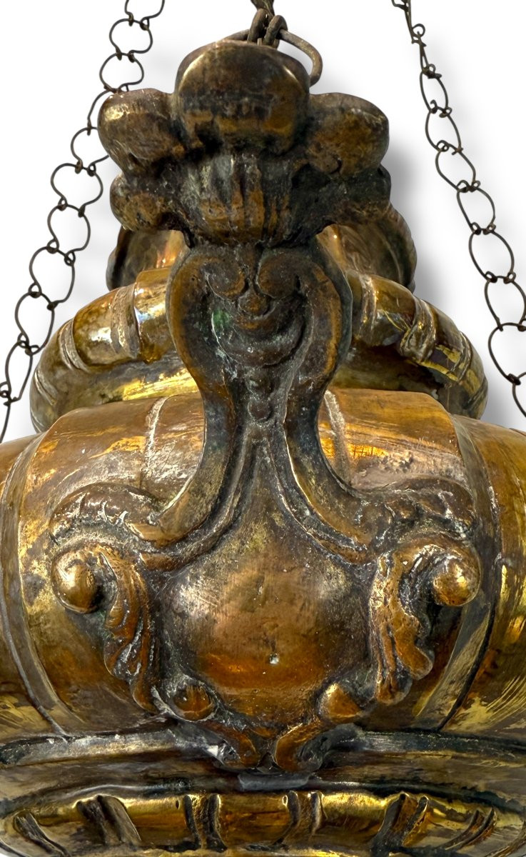 Pair Of Votive Lamps In Embossed And Gilded Metal - 18th Century Italy-photo-2